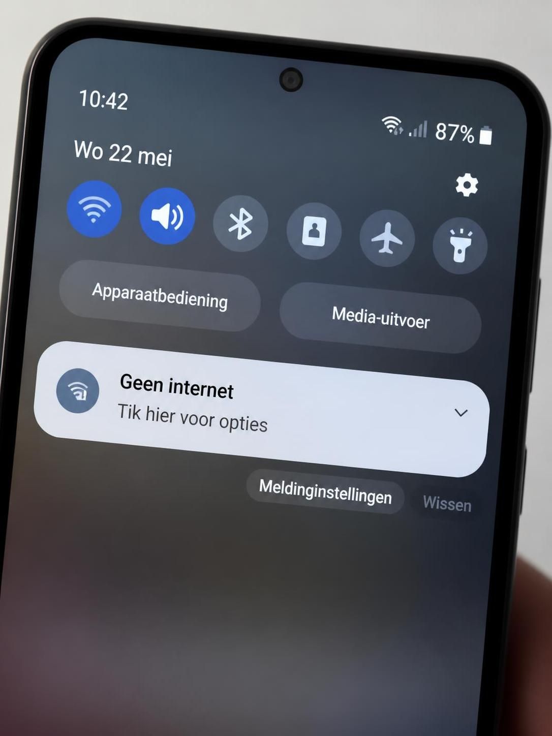 ontdek wat te doen als je wifi hebt maar geen internetverbinding op je telefoon hebt. praktische tips om het probleem snel op te lossen.